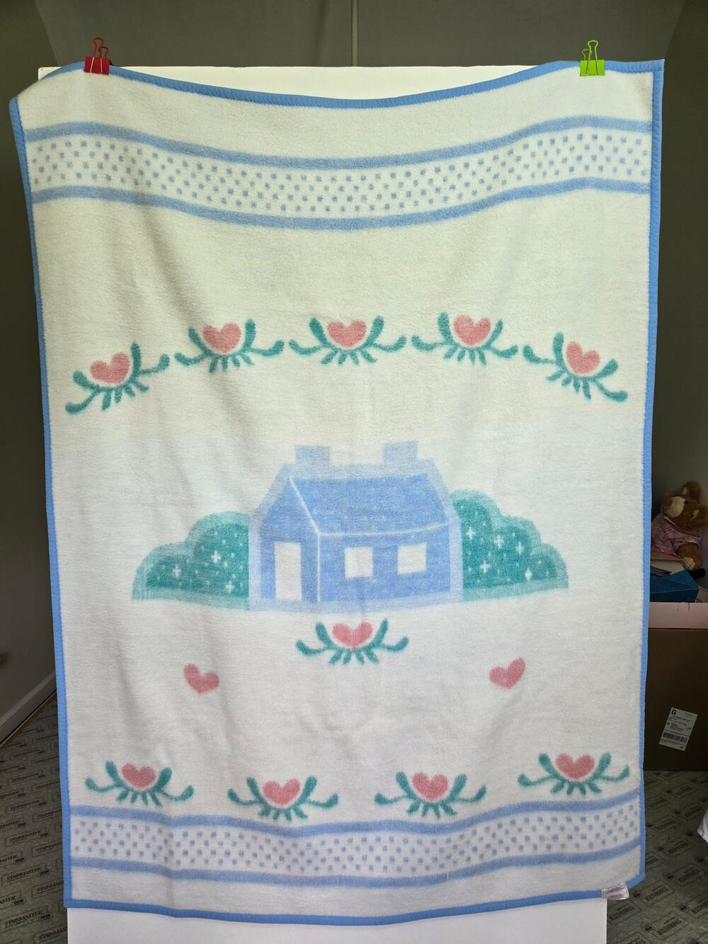 BIEDERLACK of America Vintage Cottage/Granny Core Blanket Size 72x52